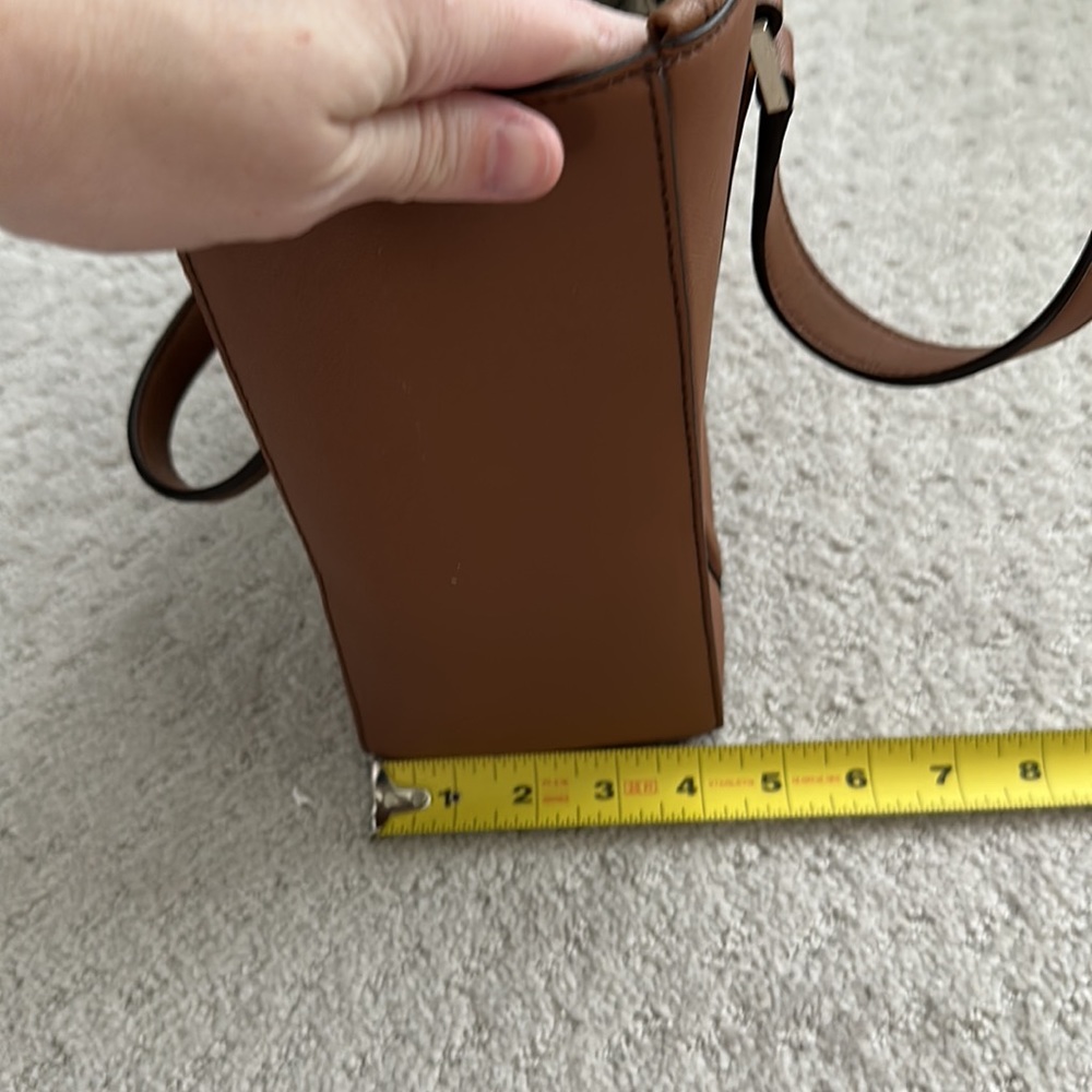 Kate Spade Tan Sachel - Picture 10 of 10